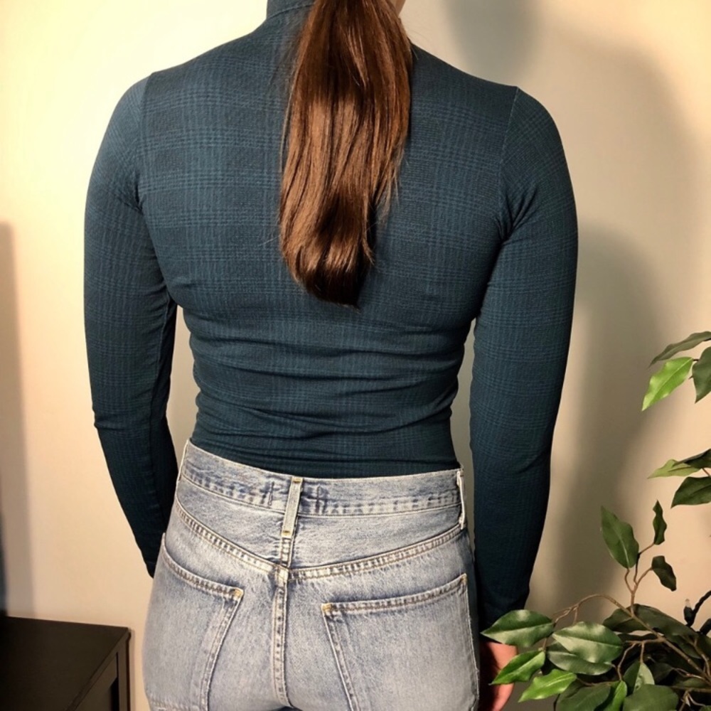 SOLD Dark blue/green tight turtleneck w/ black